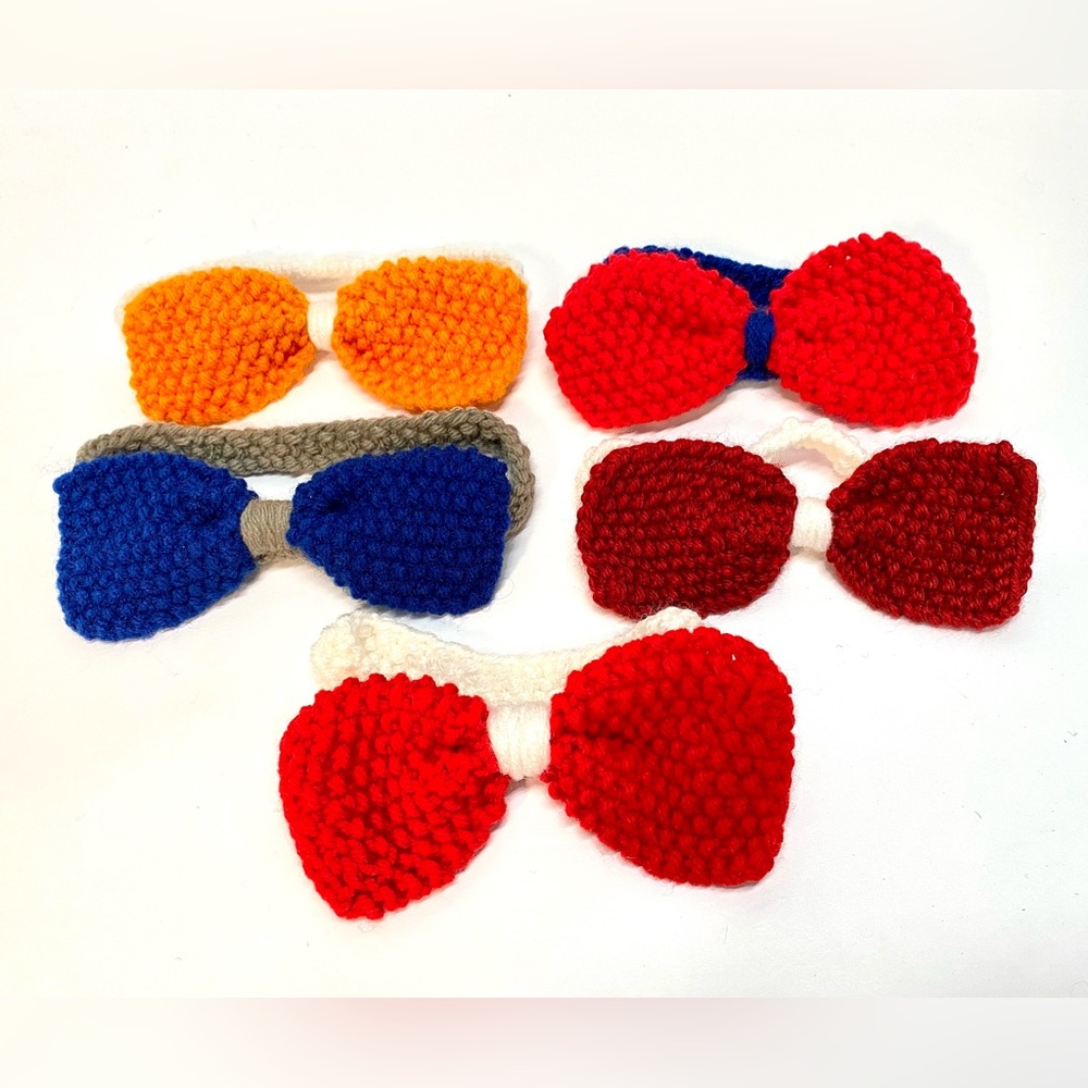 NWT Hand Knit Newborn Bow Headband